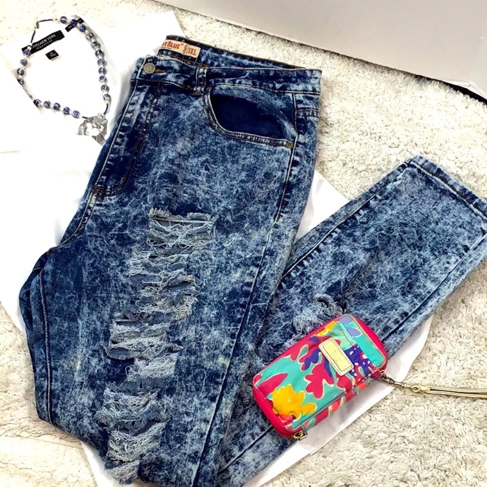Judy Blue destroyed acid wash stretch jeans 3X